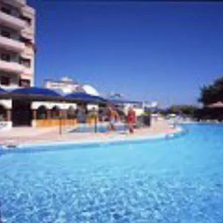 Flora Hotel